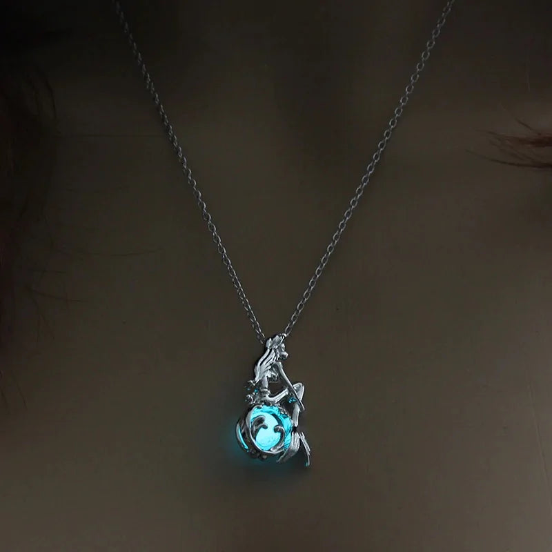 Moon Glowing Necklace - AlburyMart