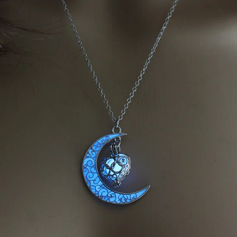 Moon Glowing Necklace - AlburyMart