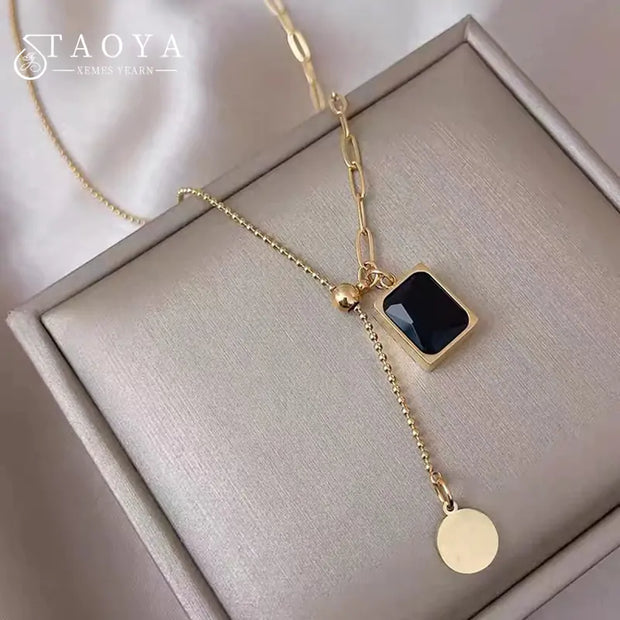 Black Gem Square Necklace